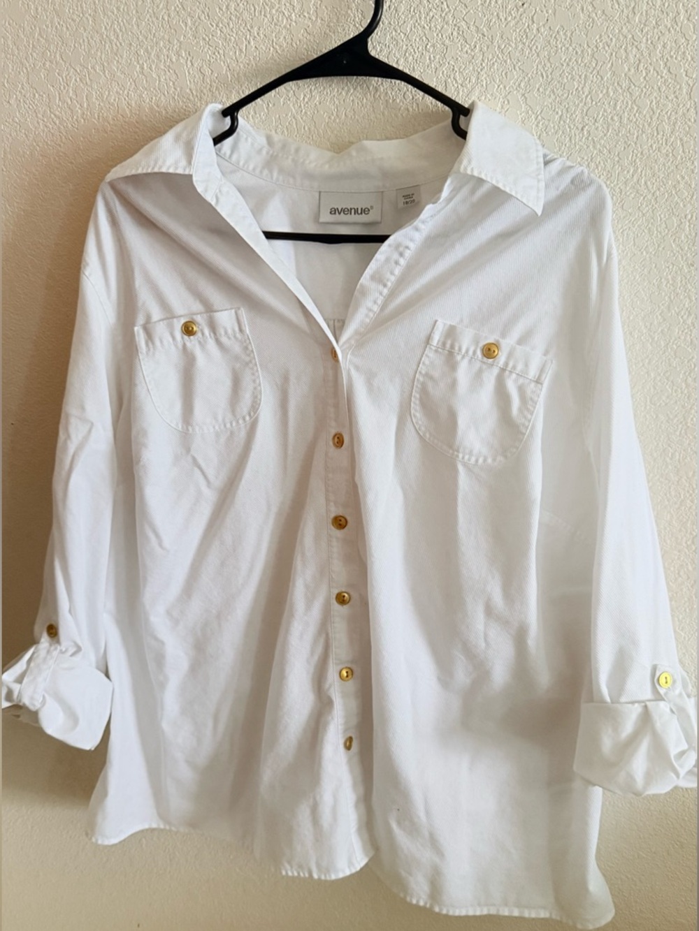 Avenue White Shirt with Gold Buttons